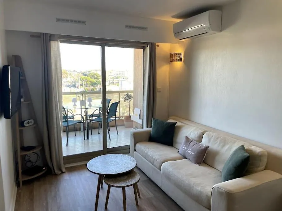Appartement Vue Mer, 5Min A Pied De La Plage, Parking Prive Vallauris